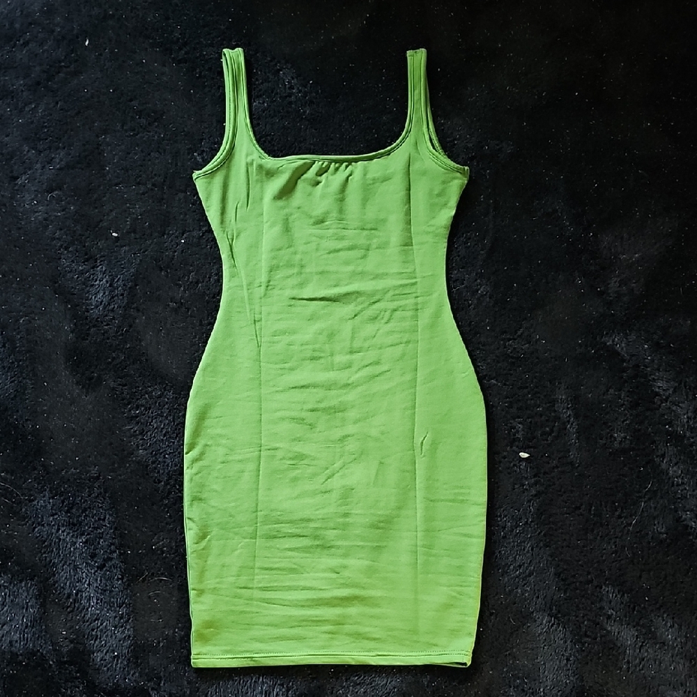 EUC Green Sleeveless Bodycon Dress